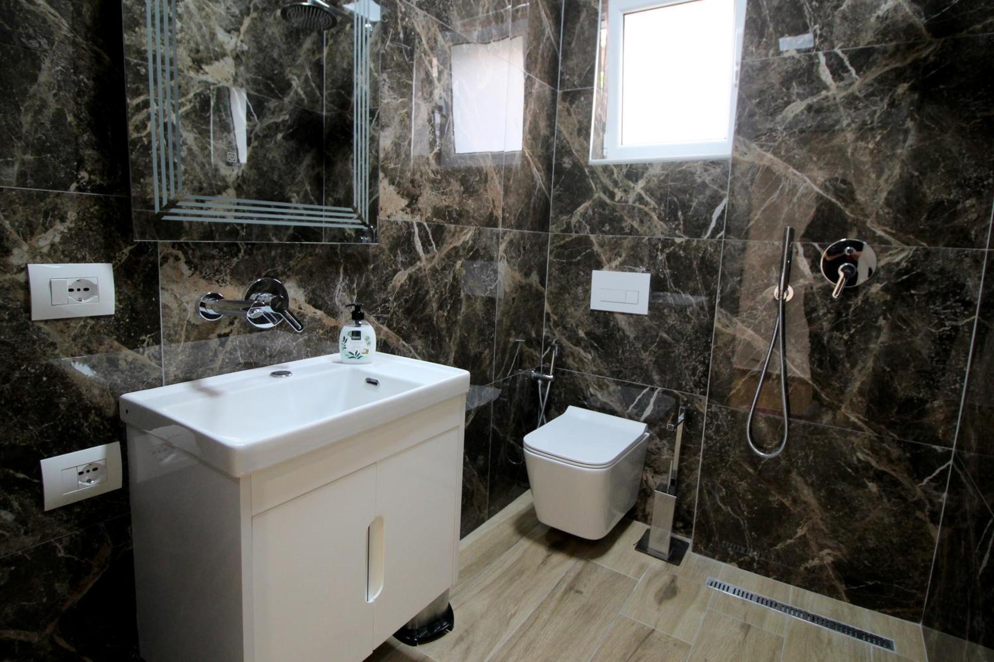 Alis Apartments Saranda Kültér fotó